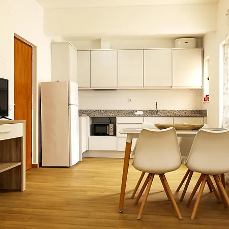 B87 - Windmill 2 Bed Apartment In Odiaxere Exterior photo
