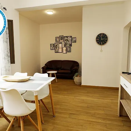 B87 - Windmill 2 Bed Apartment In Odiaxere Exterior photo