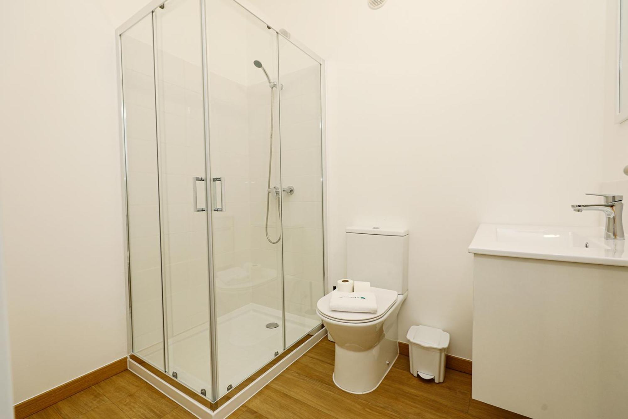 B87 - Windmill 2 Bed In Apartment