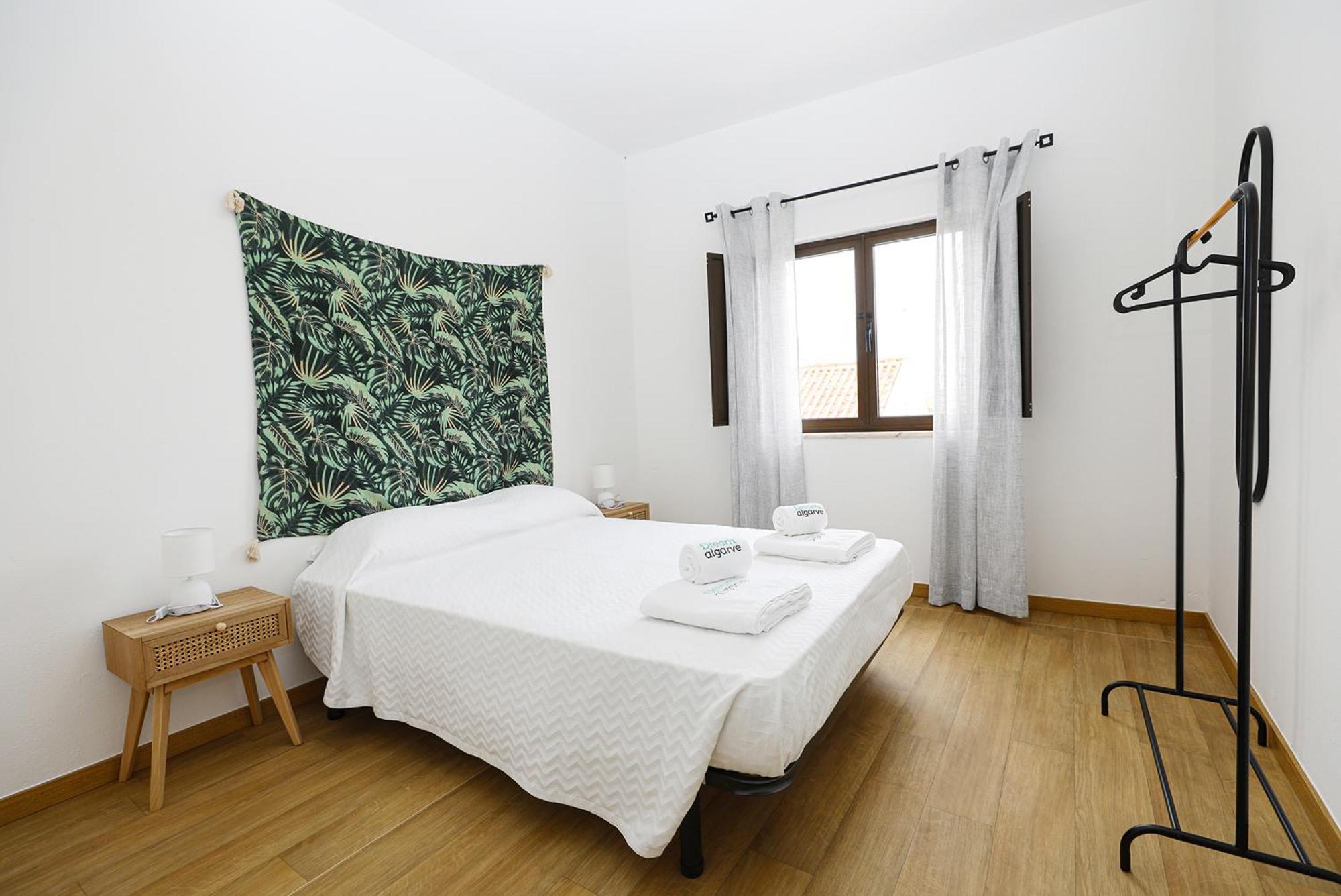 Apartment B87 - Windmill 2 Bed In *